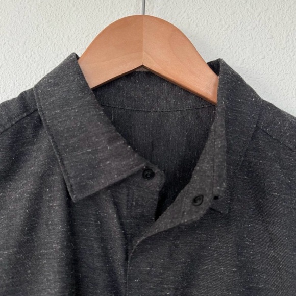lululemon Small Mens Short Sleeve Snaps Button Up Heathered Grey - Picture 2 of 4
